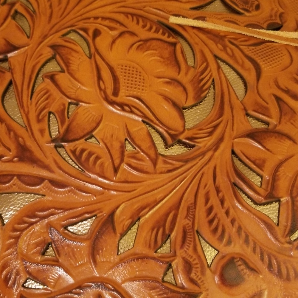 Patricia Nash Burnished Tooled Cavo tote - Picture 2 of 7